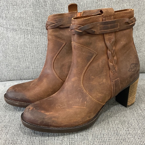 PLDM Palladium Stoney Csr heeled bootie with side zip leather size 38 - Picture 1 of 10